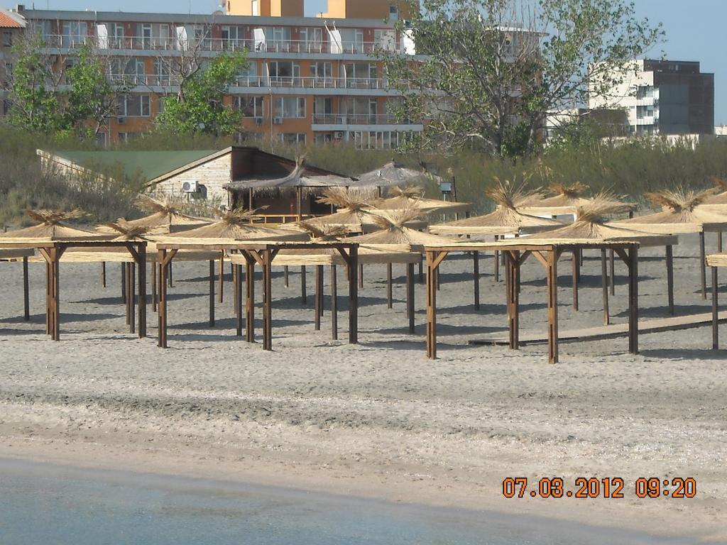 Apartamenti Zhelezovi Pomorie Habitación foto